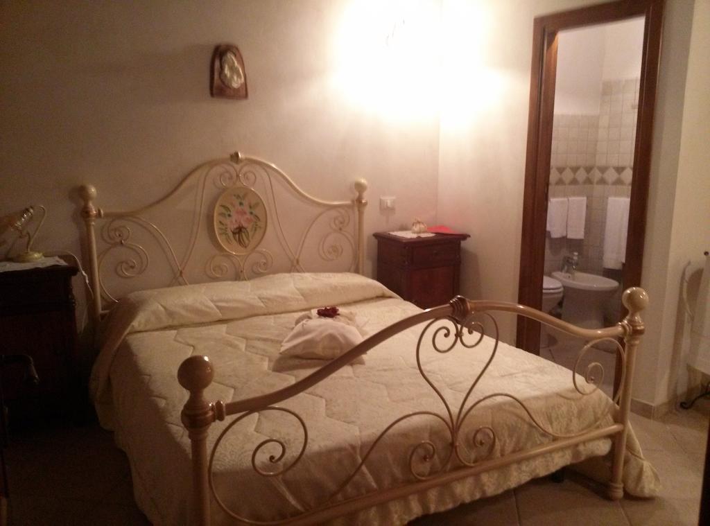 B&B La Casetta Sul Lago Colle di Tora Exterior foto